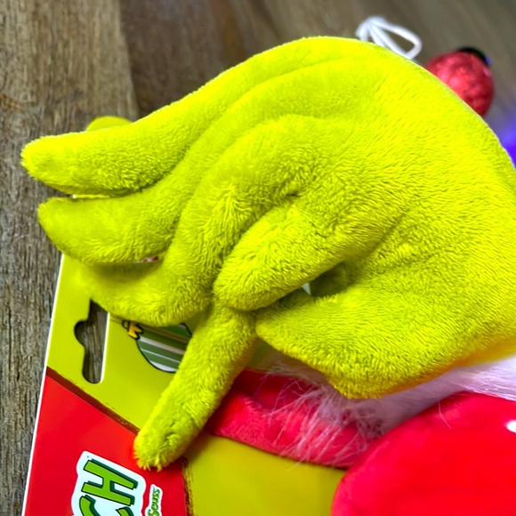 Grinch Arm Tree Decor - Picture 4 of 7